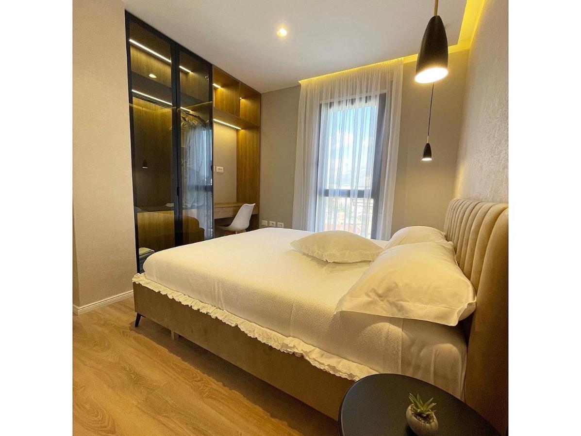 Green Terrace Apartment 5 티라나 외부 사진